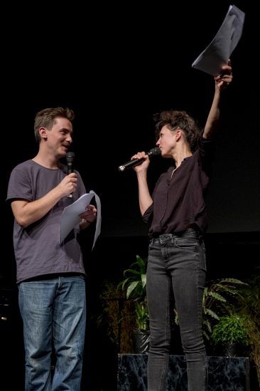 Theaterfestival No Limits 09.11 bis 18.11.2017 J & J /Jessica Huber & James Leadbitter (CH/GB) Tender Provocations of Hope and Fear. Performance im Hau Hebbel am Ufer (Hau 2). 10112017 Berlin Copyright by Michael Bause